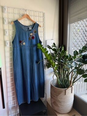 Autumn Embroidered Vintage Denim Maxi Dress